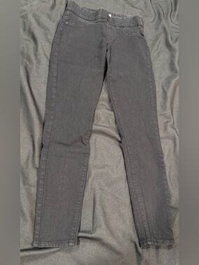 Old Navy Women’s Super Skinny Black Jeggings